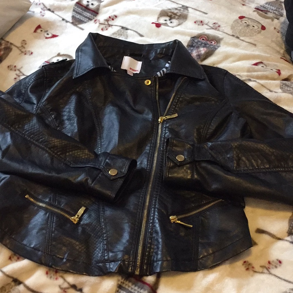Crop faux leather  zipper off center jacket